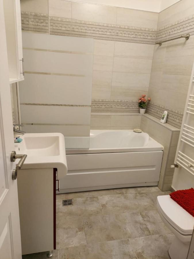 Nk47 Apartment Constanta Bagian luar foto
