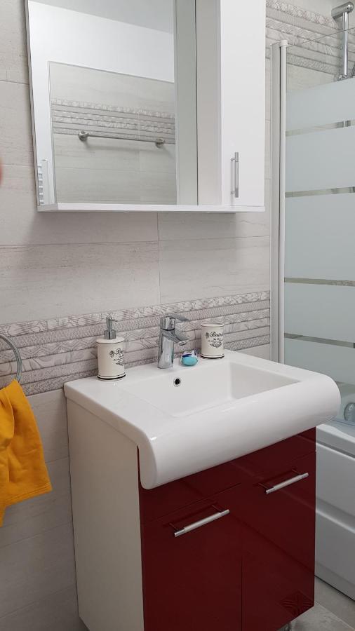 Nk47 Apartment Constanta Bagian luar foto